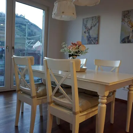 Appartement Penthouse Burgblick Mit Dachterrasse à Staufen-en-Brisgau Extérieur photo
