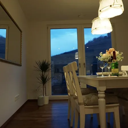 Appartement Penthouse Burgblick Mit Dachterrasse à Staufen-en-Brisgau Extérieur photo