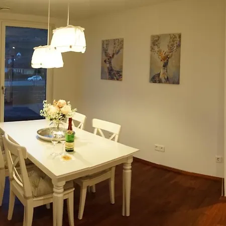 Appartement Penthouse Burgblick Mit Dachterrasse à Staufen-en-Brisgau Extérieur photo